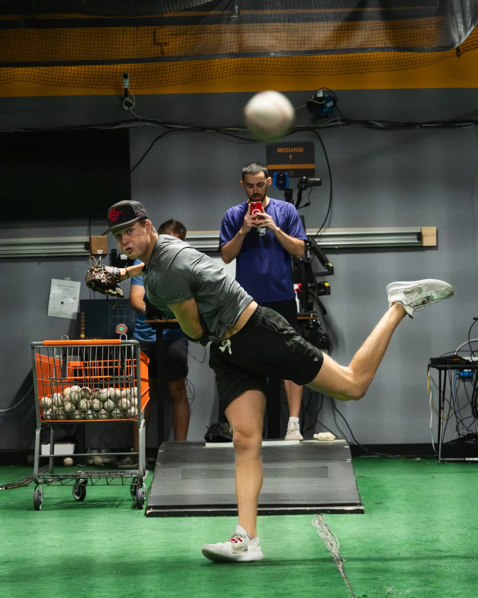 High-level pitcher throwing during a monitored return-to-performance session
